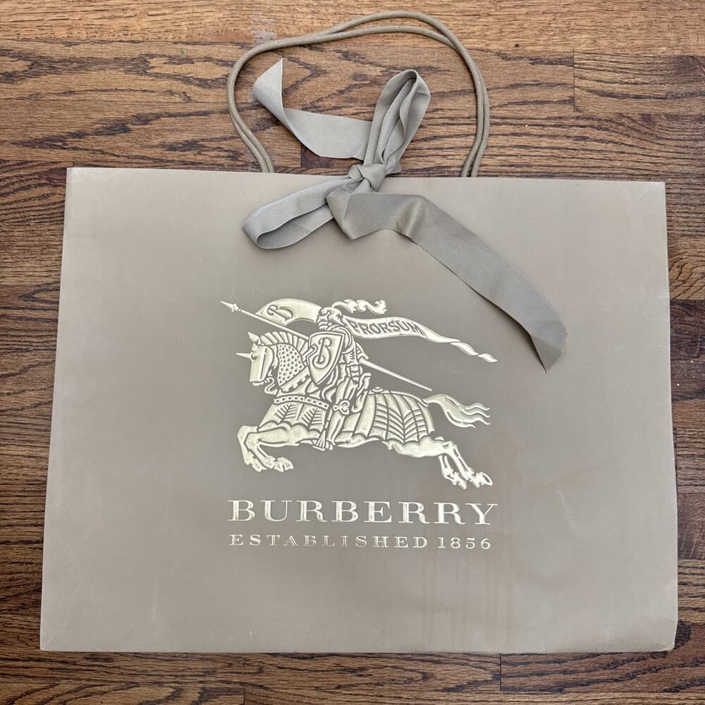BURBERRY LARGE Heavy Paper Embossed Shopping Tote Bag Beige & GOLDE 21x16.5”